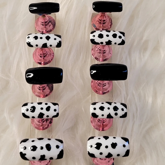 Press on nails - Picture 3 of 5